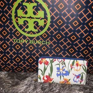 Tory Burch Emerson Zip Continental Wallet NWT!